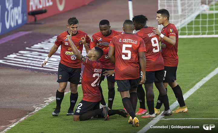 Caracas FC liquidó a César Vallejo y avanzó a la fase 2